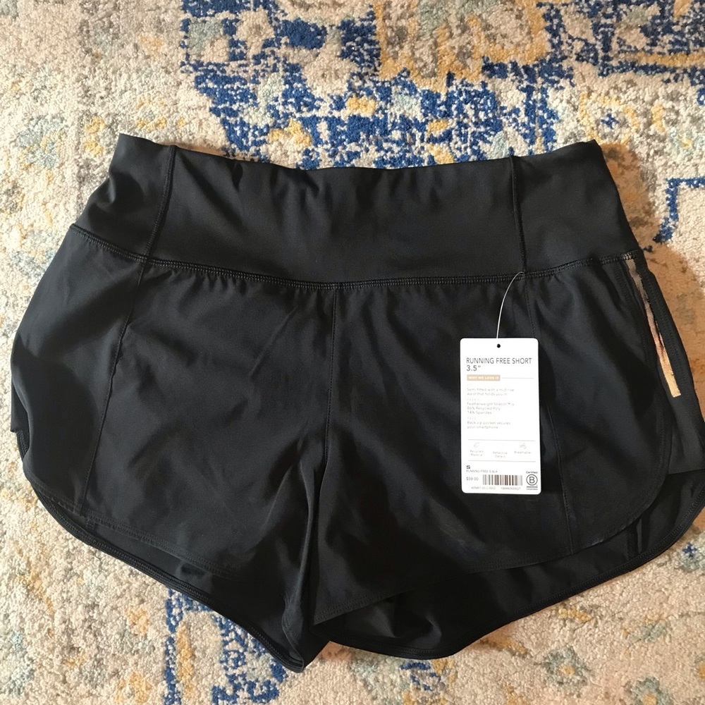 NWT Athleta Running Free Shorts